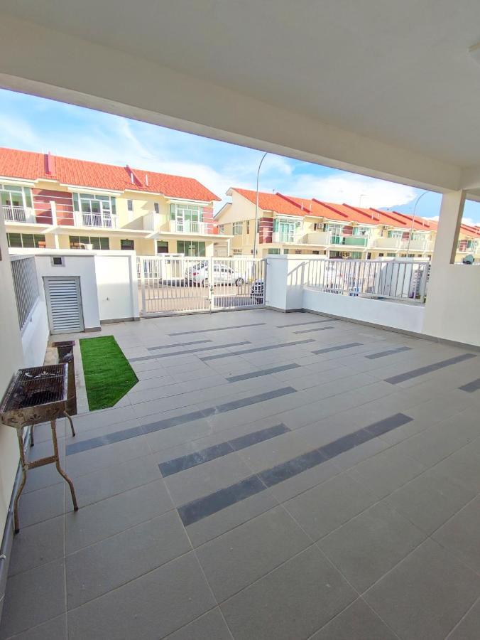 Spacious Family House At Desaru Harmonia 2 外观 照片