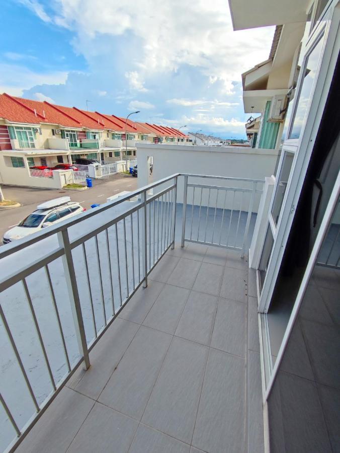 Spacious Family House At Desaru Harmonia 2 外观 照片
